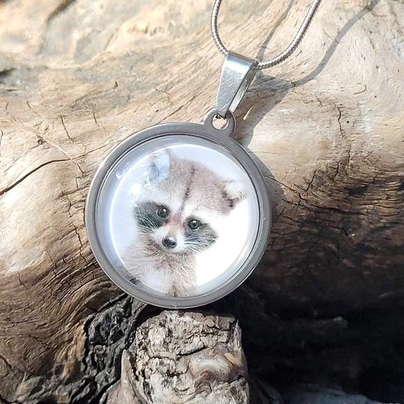New Stainless Steel Necklace & Raccoon Pendant - Picture 1 of 1